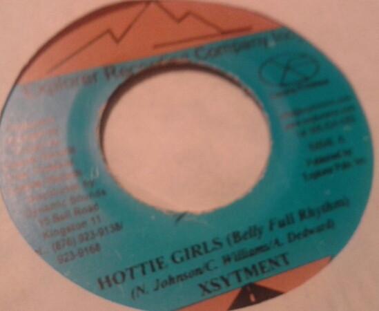 7inch Record XSYTEMENT / JAZZWAD - Hottie Girls NONE Explorer Record Jamaica Reggae, Ska & Dub Used
7inch Record XSYTEMENT / JAZZWAD - Hottie Girls NONE Explorer Record Jamaica Reggae, Ska & Dub Used