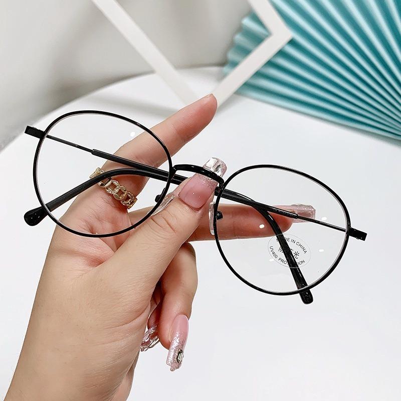 Очки антирадиационные для женщин со сменными линзами, компьютерные очки в металлической оправе
Очки антирадиационные для женщин со сменными линзами, компьютерные очки в металлической оправе