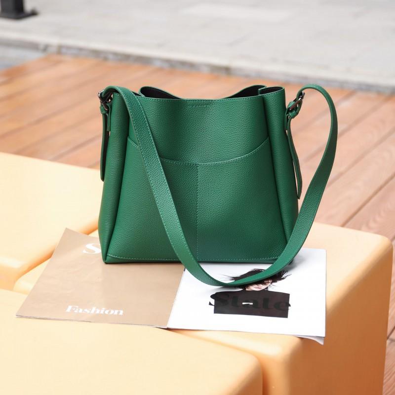 Korean Simple Casual Leather Women s Bag Single Shoulder Slung Bucket Large Fashionable All-matching Mother-child Female зелёный
Korean Simple Casual Leather Women s Bag Single Shoulder Slung Bucket Large Fashionable All-matching Mother-child Female зелёный