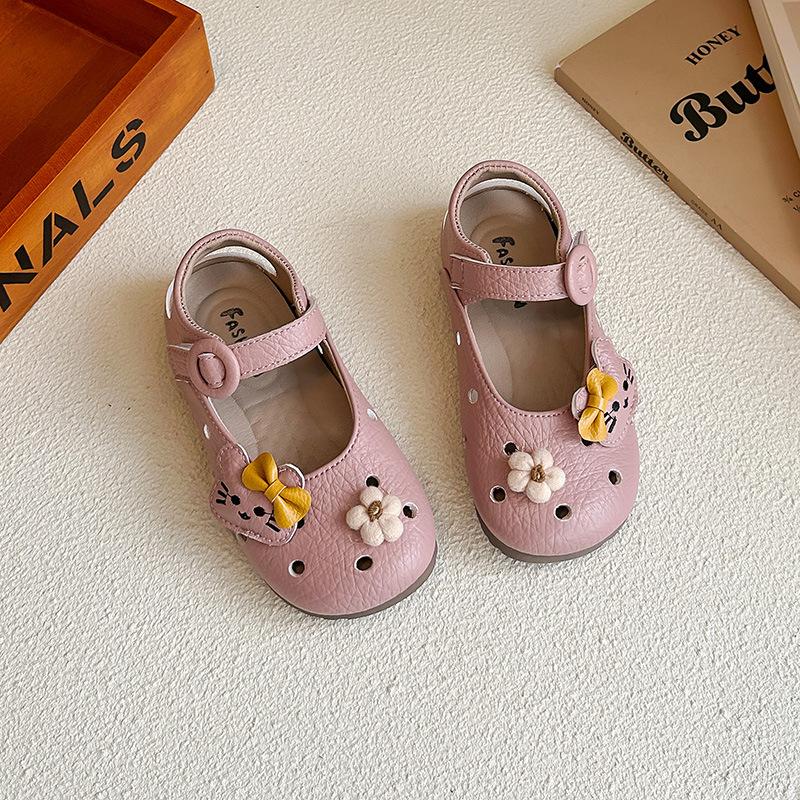 Girls leather sandals2026Summer new style little girl s cat bow small flower solid color leather princess shoes 26-30Code one hand5Double рожевий
Girls leather sandals2026Summer new style little girl s cat bow small flower solid color leather princess shoes 26-30Code one hand5Double рожевий