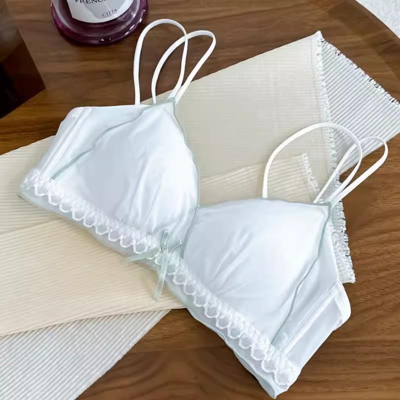 Soft Microfiber Bra with Delicate Lace Edges and Adjustable Straps S белый
Soft Microfiber Bra with Delicate Lace Edges and Adjustable Straps S белый