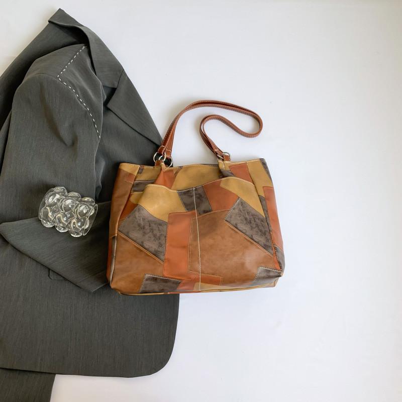 Fashionable Summer Tote Bag For Women Korean Style Pu Leather Handbag коричневий
Fashionable Summer Tote Bag For Women Korean Style Pu Leather Handbag коричневий