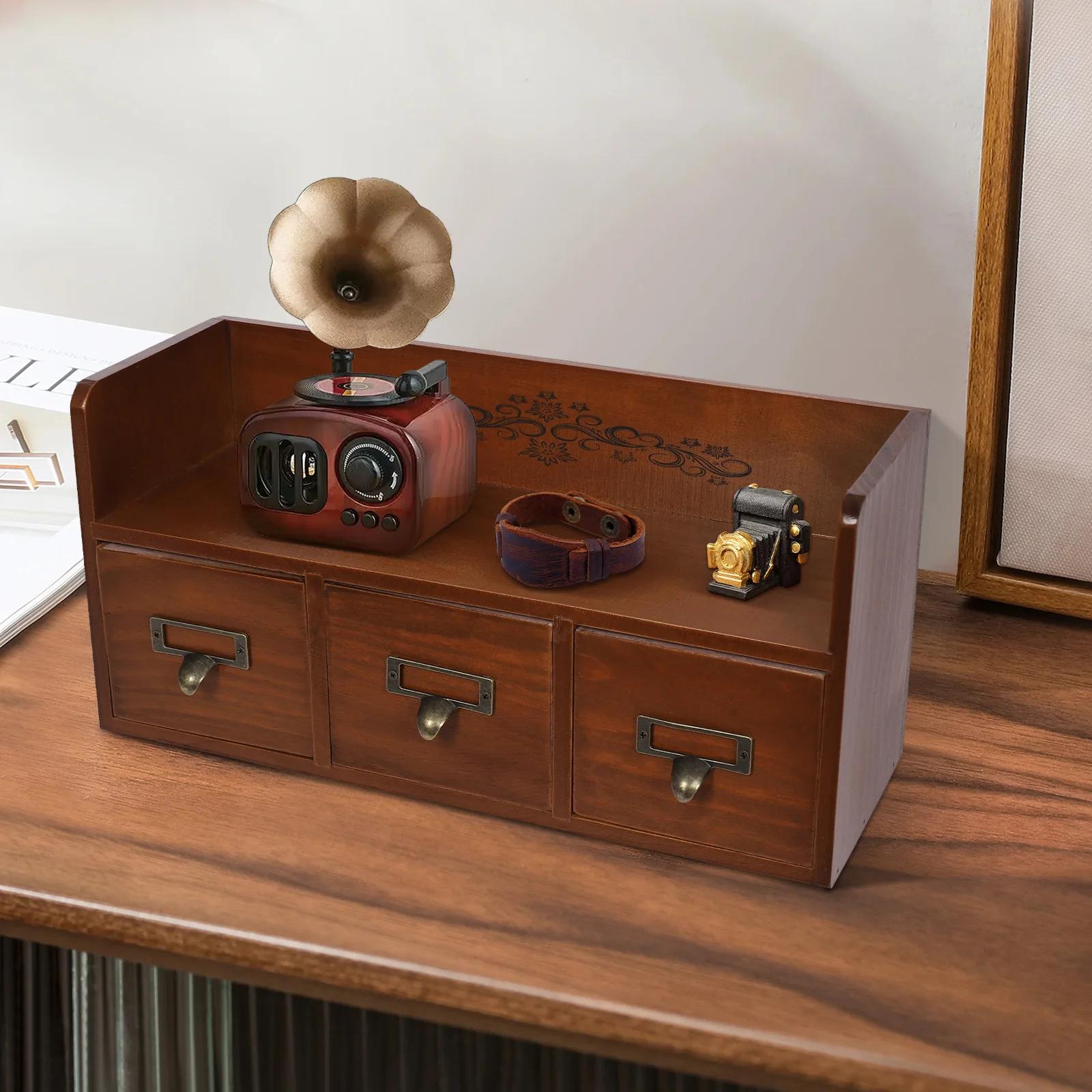 Vintage Pine Wood Desktop Organizer W/ 3 Drawers & Handles, Retro Compact Rectangular Design Storage Cabinet for Makeup, Jewelry коричневий
Vintage Pine Wood Desktop Organizer W/ 3 Drawers & Handles, Retro Compact Rectangular Design Storage Cabinet for Makeup, Jewelry коричневий