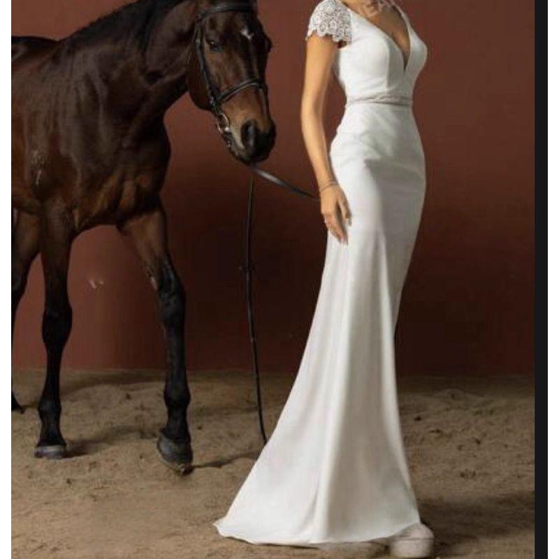 Export Single Fashion Banquet Ladies Lace Embroidery Tall Thin Looking Cool New Arrival Party Banquet Dress Dress White M
Export Single Fashion Banquet Ladies Lace Embroidery Tall Thin Looking Cool New Arrival Party Banquet Dress Dress White M