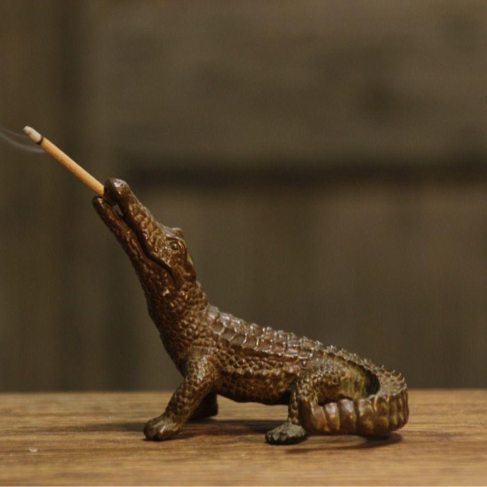 Creative Antique Bronze Crocodile Brass Animal Model Crafts Miniature Figurines Table Desk
Creative Antique Bronze Crocodile Brass Animal Model Crafts Miniature Figurines Table Desk