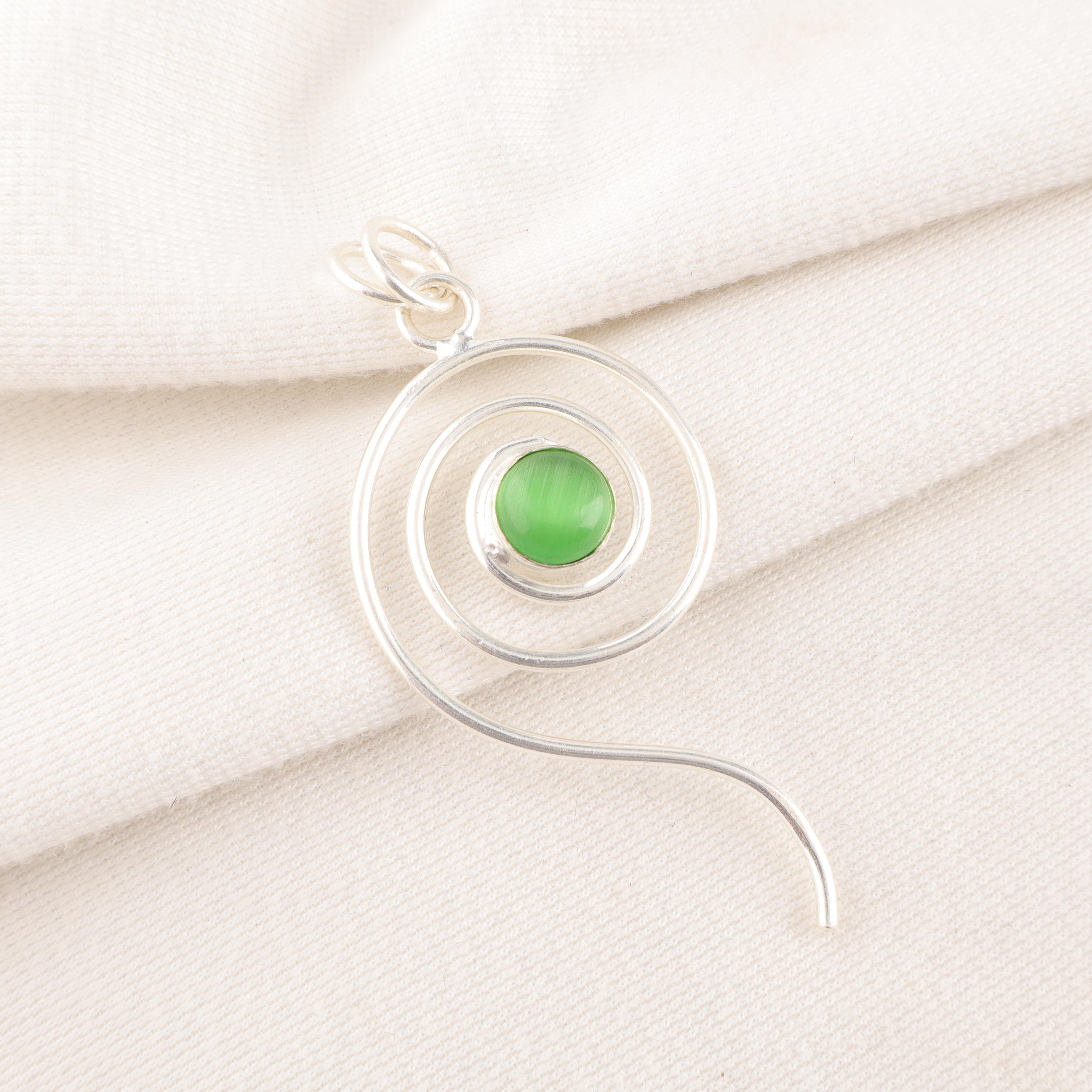 Green Cat s Eye Gemstone Jewelry, 925 Sterling Silver Jewelry, Handmade Spiritual Jewelry Appealing Pendant Gift For Grandma 2.57 inches зелёный
Green Cat s Eye Gemstone Jewelry, 925 Sterling Silver Jewelry, Handmade Spiritual Jewelry Appealing Pendant Gift For Grandma 2.57 inches зелёный