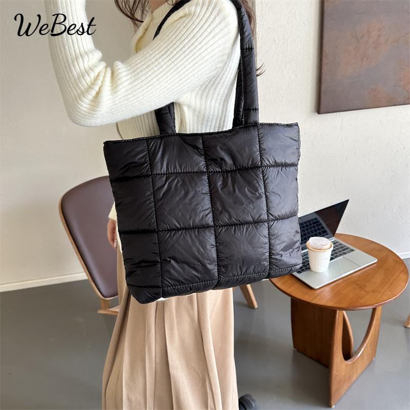 A New Type of Simple, Soft and Large-capacity Puff Down Handbag for Women чорний
A New Type of Simple, Soft and Large-capacity Puff Down Handbag for Women чорний