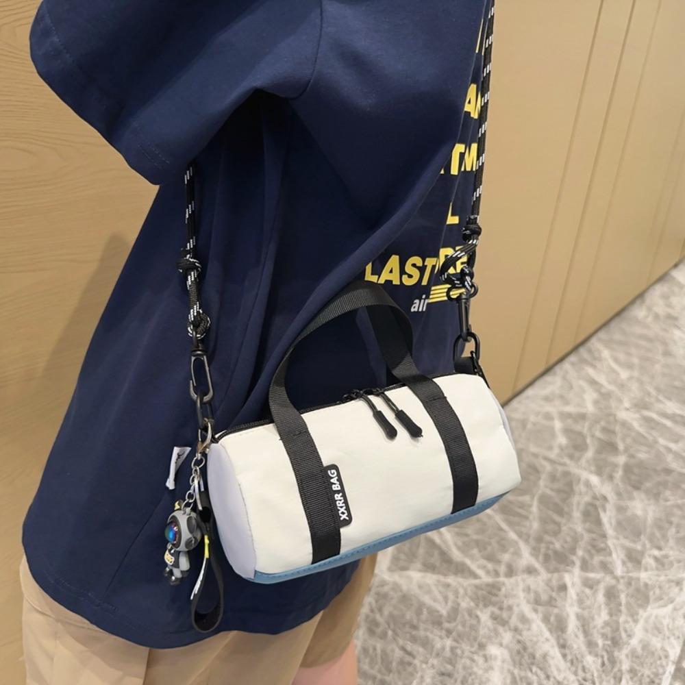 Breathable Small Nylon Handbag Thin Strap Simple Shoulder Bag Sport Bag Men Cylindrical Bag Daily black-no pendant
Breathable Small Nylon Handbag Thin Strap Simple Shoulder Bag Sport Bag Men Cylindrical Bag Daily black-no pendant