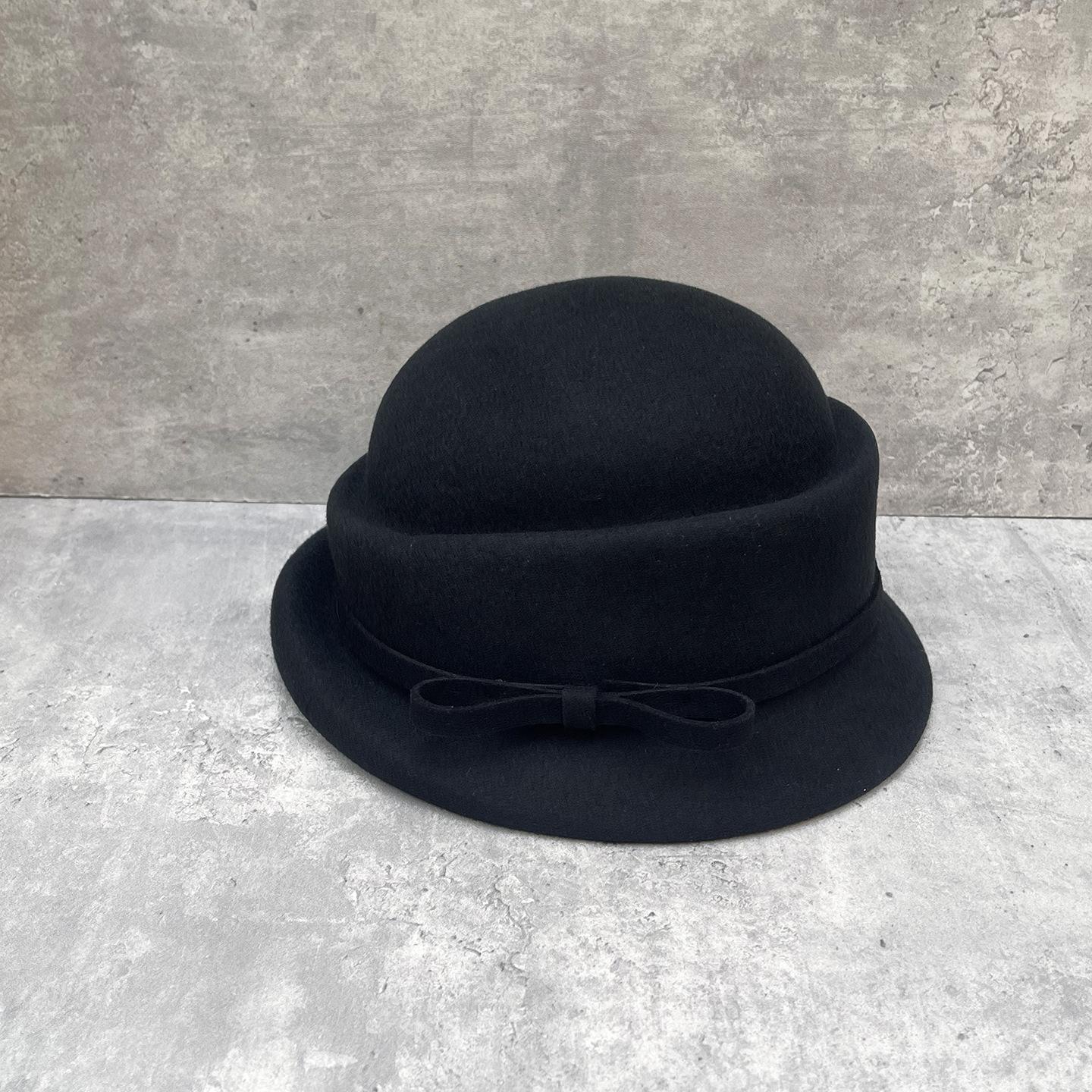 Тисяча Золотих Вітрів Блогера Білий Капелюх-Боулер Жіночий Осінньо-Зимовий Елегантний Французький Капелюх-Басейн з Бантом та Завитим Краєм Показує Маленьке Обличчя M(56-58cm)
Тисяча Золотих Вітрів Блогера Білий Капелюх-Боулер Жіночий Осінньо-Зимовий Елегантний Французький Капелюх-Басейн з Бантом та Завитим Краєм Показує Маленьке Обличчя M(56-58cm)