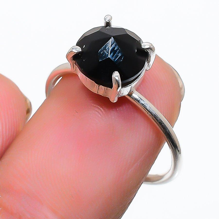 Black Spinel Gemstone 925 Sterling Silver Jewelry Ring Size Adjustable GK-5524
Black Spinel Gemstone 925 Sterling Silver Jewelry Ring Size Adjustable GK-5524