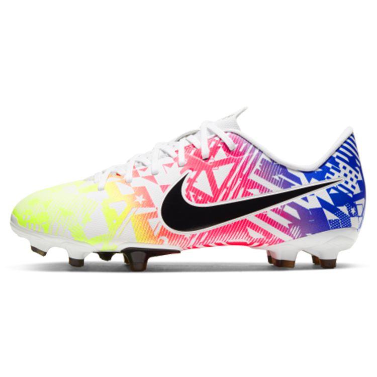 Найк Неймар-младший. Детские кроссовки Mercurial Vapor 13 Academy MG GS Jogo Prismatico Multi-Color White Racer-Blue AT8125-104
Найк Неймар-младший. Детские кроссовки Mercurial Vapor 13 Academy MG GS Jogo Prismatico Multi-Color White Racer-Blue AT8125-104