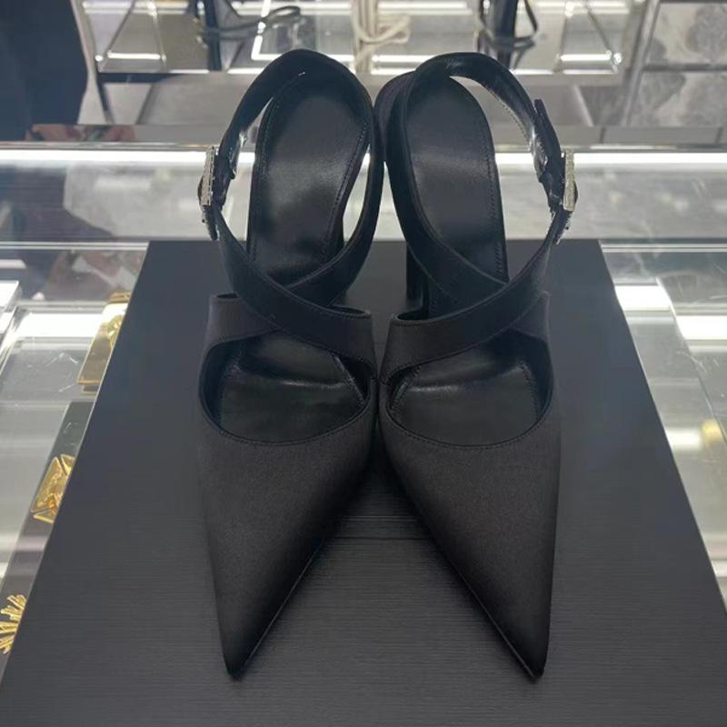 Baotou sandals women s 2024 spring and autumn new nightclub style sexy pointed silk black stiletto with dress high heels 35
Baotou sandals women s 2024 spring and autumn new nightclub style sexy pointed silk black stiletto with dress high heels 35