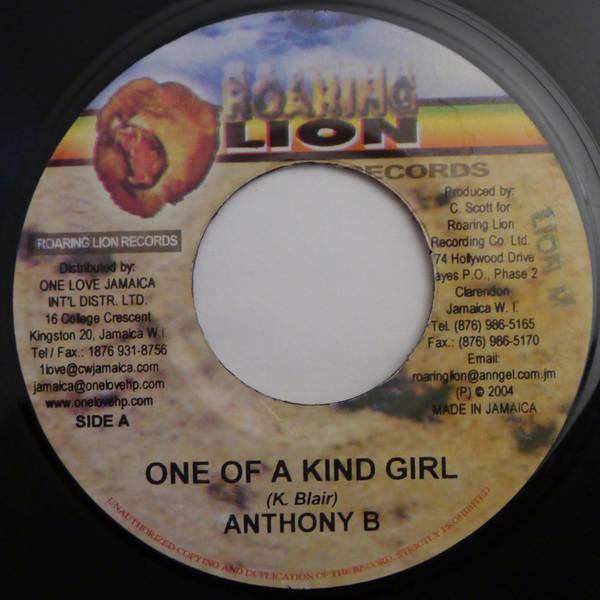 7inch Record ANTHONY B - One Of A Kind Girl NONE Roaring Lion Re 2004 Jamaica Reggae, Ska & Dub Used
7inch Record ANTHONY B - One Of A Kind Girl NONE Roaring Lion Re 2004 Jamaica Reggae, Ska & Dub Used