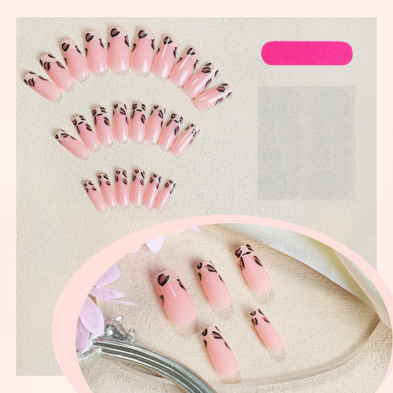 Ногти ручной работы с леопардовым принтом и французским краем - Простые прямоугольные, в стиле легкой роскоши
Ногти ручной работы с леопардовым принтом и французским краем - Простые прямоугольные, в стиле легкой роскоши