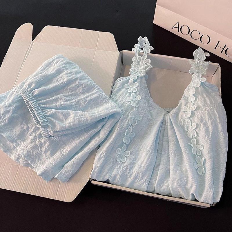 New pajamas with chest pads women s summer cloud cotton suspender shorts sweet and cute girl loungewear set M
New pajamas with chest pads women s summer cloud cotton suspender shorts sweet and cute girl loungewear set M