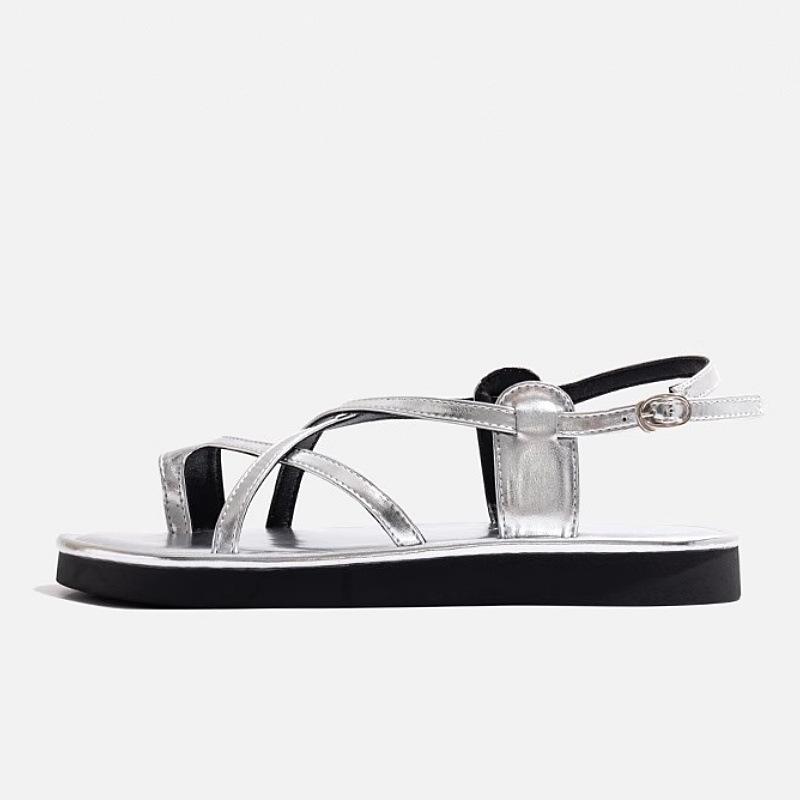 Soft-soled cover toe cool slippers women s 2025 summer European station flat-bottomed lazy one-word buckle sandals versatile casual 40
Soft-soled cover toe cool slippers women s 2025 summer European station flat-bottomed lazy one-word buckle sandals versatile casual 40