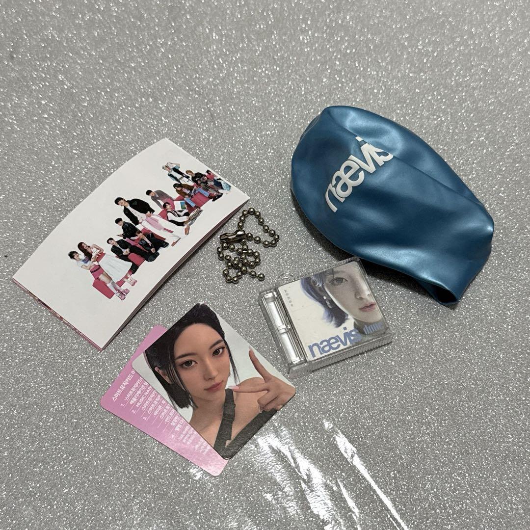 Використано SMTOWN LIVE 2025 aespa NAEVIS Офіційний альбом Time Capsule версія. 3 з Items Set Limited СЕУЛ
Використано SMTOWN LIVE 2025 aespa NAEVIS Офіційний альбом Time Capsule версія. 3 з Items Set Limited СЕУЛ