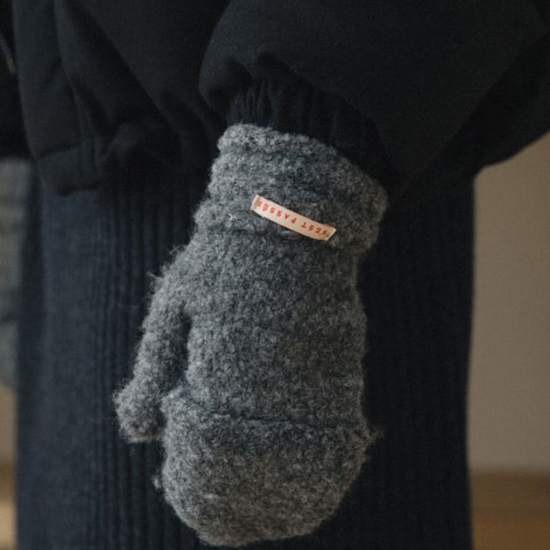 Siyazu SIAC3035 Перчатки с пряжками_Угольный Charcoal
Siyazu SIAC3035 Перчатки с пряжками_Угольный Charcoal