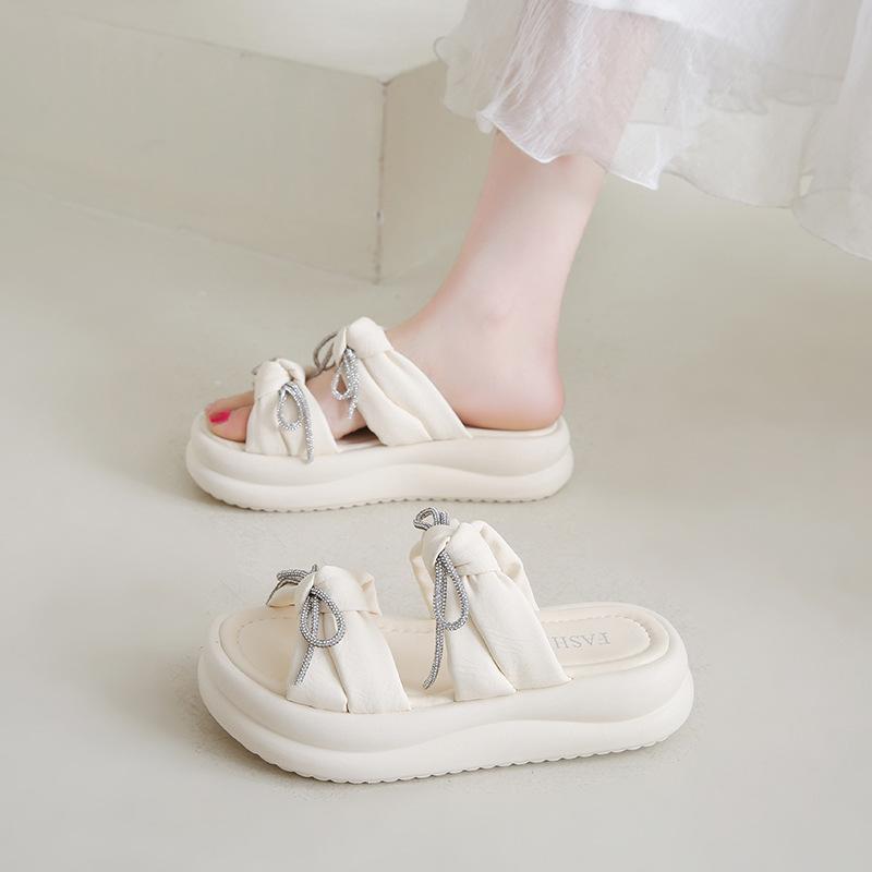 Rhinestone bow flat bottom one-word shoes women s 2025 summer new high-end wear open-toed sandals 34 жёлтый
Rhinestone bow flat bottom one-word shoes women s 2025 summer new high-end wear open-toed sandals 34 жёлтый