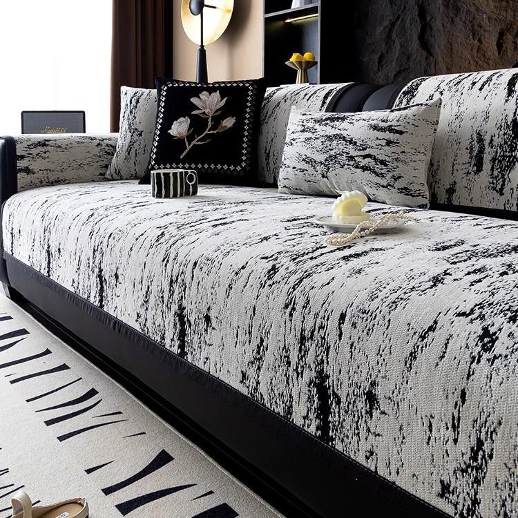 French Retro Sofa Cushion, Universal Non-Slip Seat Cushion For All Seasons, Advanced Sense, Anti-Cat Scratch And Dirt-Resistant Sofa Seat Cushion 70*70cm
French Retro Sofa Cushion, Universal Non-Slip Seat Cushion For All Seasons, Advanced Sense, Anti-Cat Scratch And Dirt-Resistant Sofa Seat Cushion 70*70cm