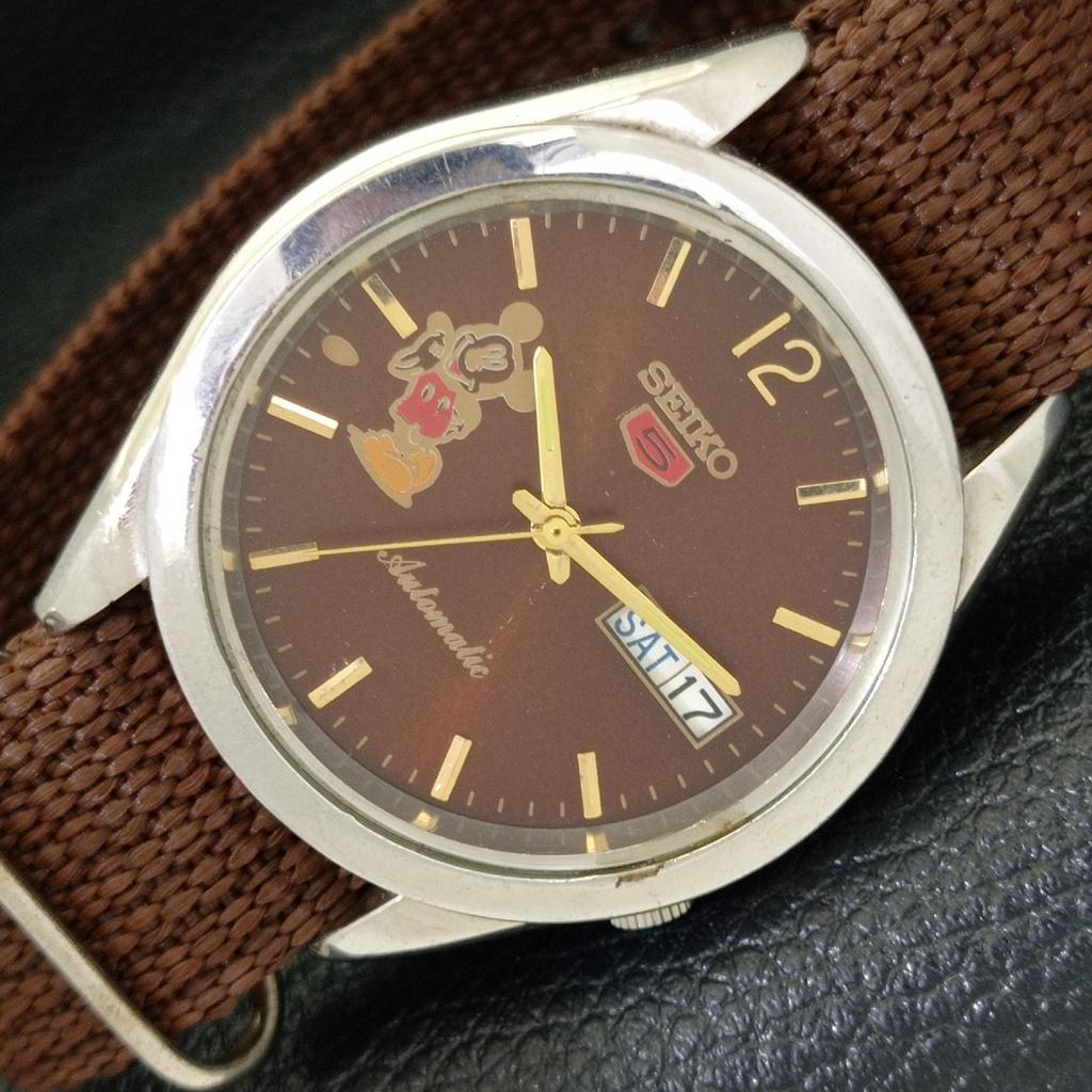 Б/У винтажные мужские часы SEIKO 5 AUTOMATIC 7S26A из Японии с коричневым циферблатом a433712-2 R118-a433712
Б/У винтажные мужские часы SEIKO 5 AUTOMATIC 7S26A из Японии с коричневым циферблатом a433712-2 R118-a433712