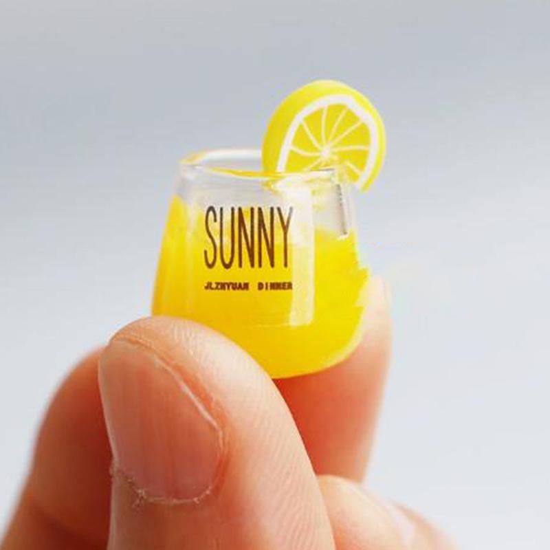 Кукольный домик своими руками Мини-модель Мебель Декор Скандинавский стиль Стеклянная чашка для молока и сока жёлтый
Кукольный домик своими руками Мини-модель Мебель Декор Скандинавский стиль Стеклянная чашка для молока и сока жёлтый