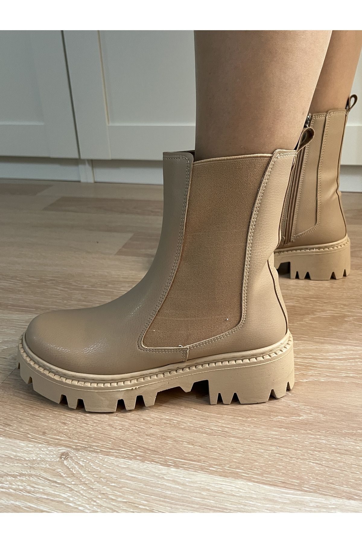 Men s Fashion Waterproof Thick Heeled Booties Bootie Elastic Thick Sole Short Boots Shoes 37
Men s Fashion Waterproof Thick Heeled Booties Bootie Elastic Thick Sole Short Boots Shoes 37
