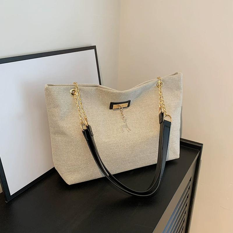 Женская роскошная дизайнерская новая пресбиопическая сумка большой вместимости, модная сумка через плечо с принтом, трендовая сумка для покупок с подвеской 40x10x24cm
Женская роскошная дизайнерская новая пресбиопическая сумка большой вместимости, модная сумка через плечо с принтом, трендовая сумка для покупок с подвеской 40x10x24cm