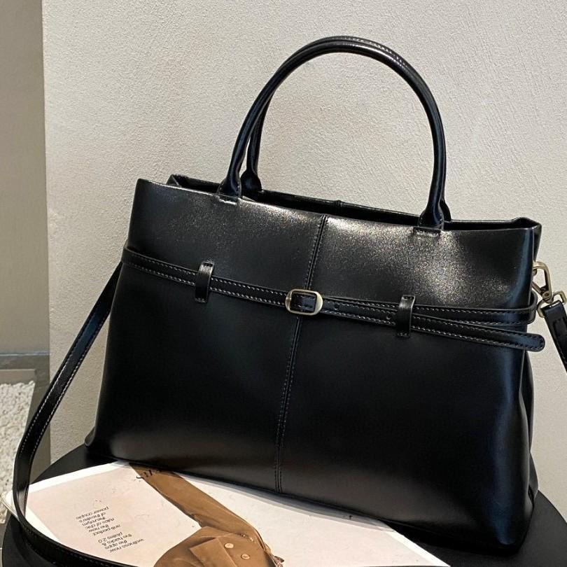 Cowhide Single Shoulder Slanted Women s Large Capacity Fashion
Cowhide Single Shoulder Slanted Women s Large Capacity Fashion