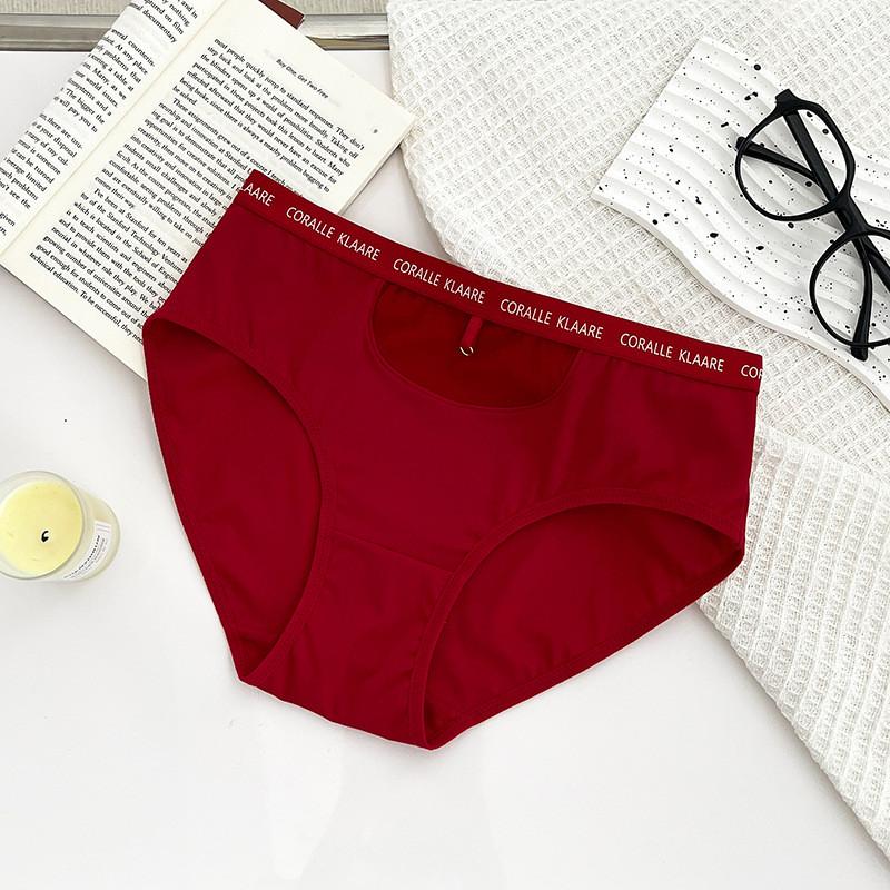 Exquisite Light Luxury Women s Mid Waist Underwear Triangle Panties For New Year Weddings In Classic Red Color Red F,L
Exquisite Light Luxury Women s Mid Waist Underwear Triangle Panties For New Year Weddings In Classic Red Color Red F,L