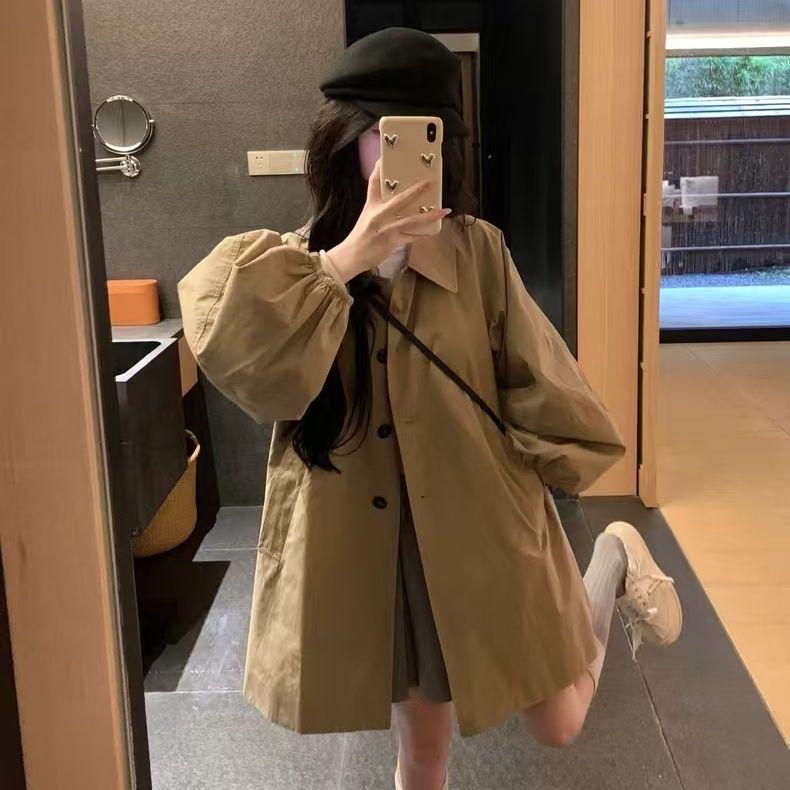 Женский тренч цвета хаки с рукавами-фонариками - Весна/Осень 2025, Свободный крой, Средней длины, Повседневный, Для миниатюрных. S (suitable for 47.5-55 kg)
Женский тренч цвета хаки с рукавами-фонариками - Весна/Осень 2025, Свободный крой, Средней длины, Повседневный, Для миниатюрных. S (suitable for 47.5-55 kg)