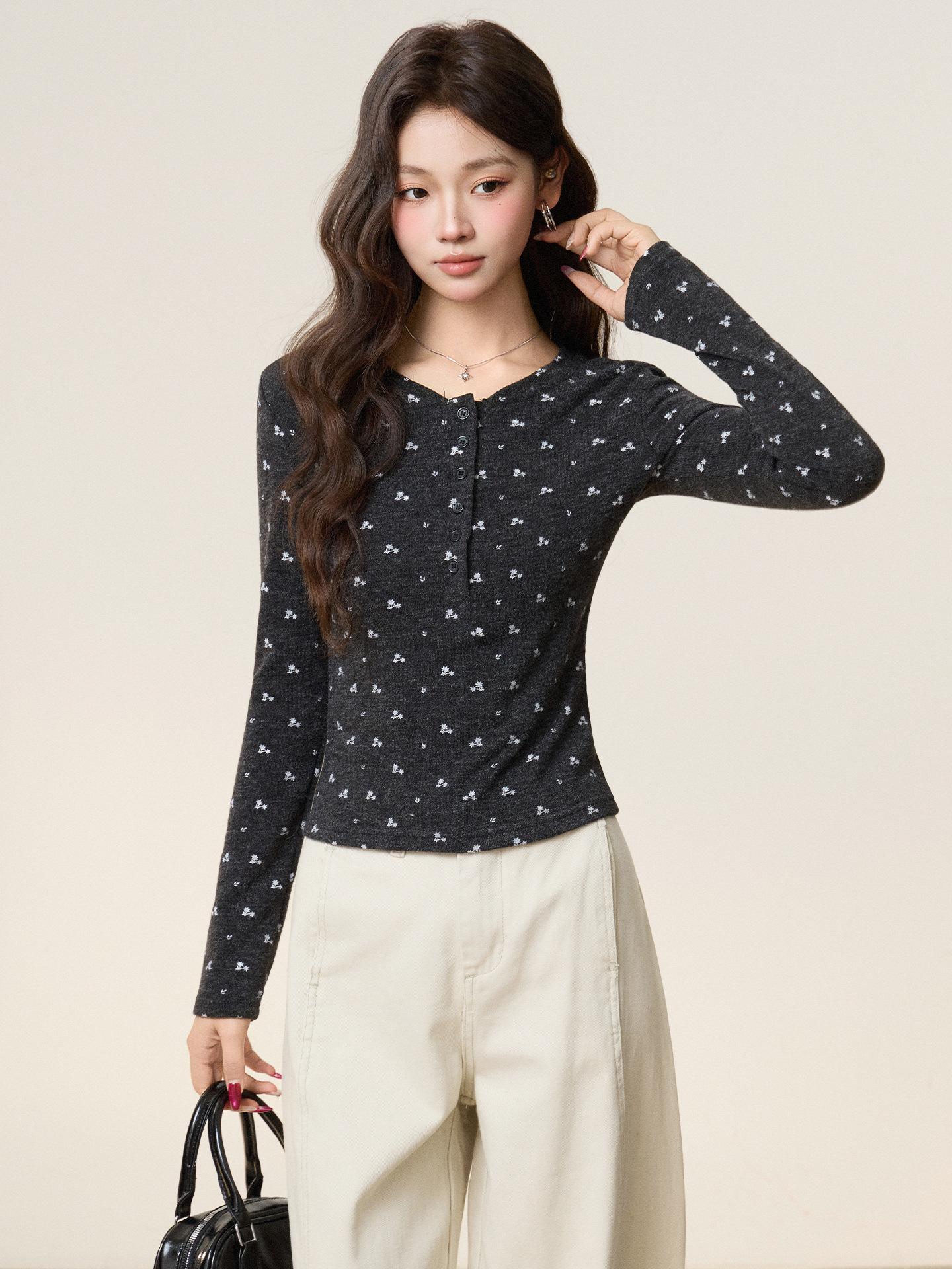 Huge good-looking round neck front shoulder floral long-sleeved T-shirt autumn and winter new bottoming shirt cardigan with top women s clothing S
Huge good-looking round neck front shoulder floral long-sleeved T-shirt autumn and winter new bottoming shirt cardigan with top women s clothing S