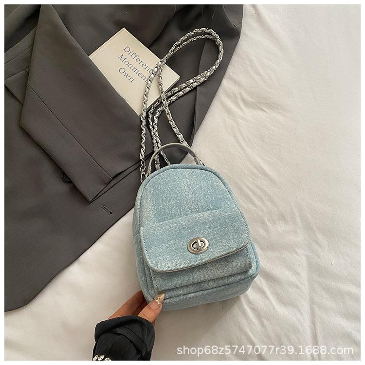 2025 new trendy niche design chain backpack Korean version of college style versatile small backpack ins travel schoolbag
2025 new trendy niche design chain backpack Korean version of college style versatile small backpack ins travel schoolbag