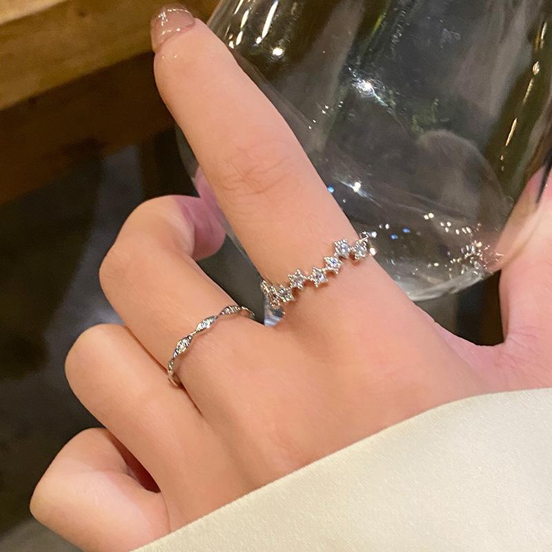 New personalized female niche minimalist ring with no fading, open mouth couple index finger ring opening adjustable
New personalized female niche minimalist ring with no fading, open mouth couple index finger ring opening adjustable