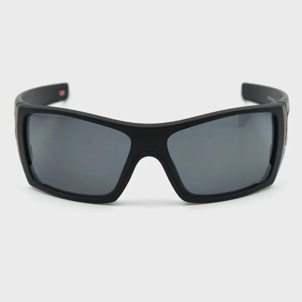 Oakley Batwolf Sunglasses OO9101-6827 Polarized Lenses
Oakley Batwolf Sunglasses OO9101-6827 Polarized Lenses
