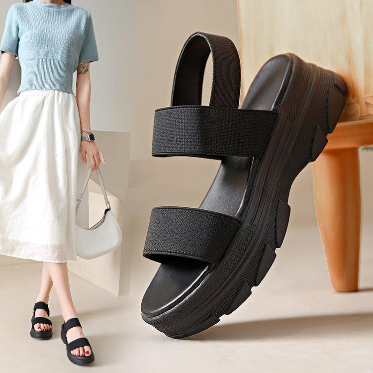 Platform sandals women s spring and summer Korean version of the new fashion casual open-toed fly-woven beach sandals 40 чорний
Platform sandals women s spring and summer Korean version of the new fashion casual open-toed fly-woven beach sandals 40 чорний