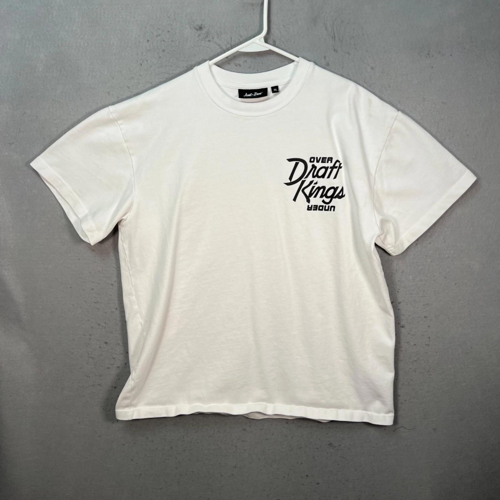 Just Don Draft Kings White Graphic T-Shirt Mens Size XL USA-Made Cotton L
Just Don Draft Kings White Graphic T-Shirt Mens Size XL USA-Made Cotton L