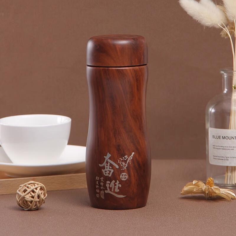 Zisha Purple Clay Insulated Tea Mug, Gourd Shape
Zisha Purple Clay Insulated Tea Mug, Gourd Shape