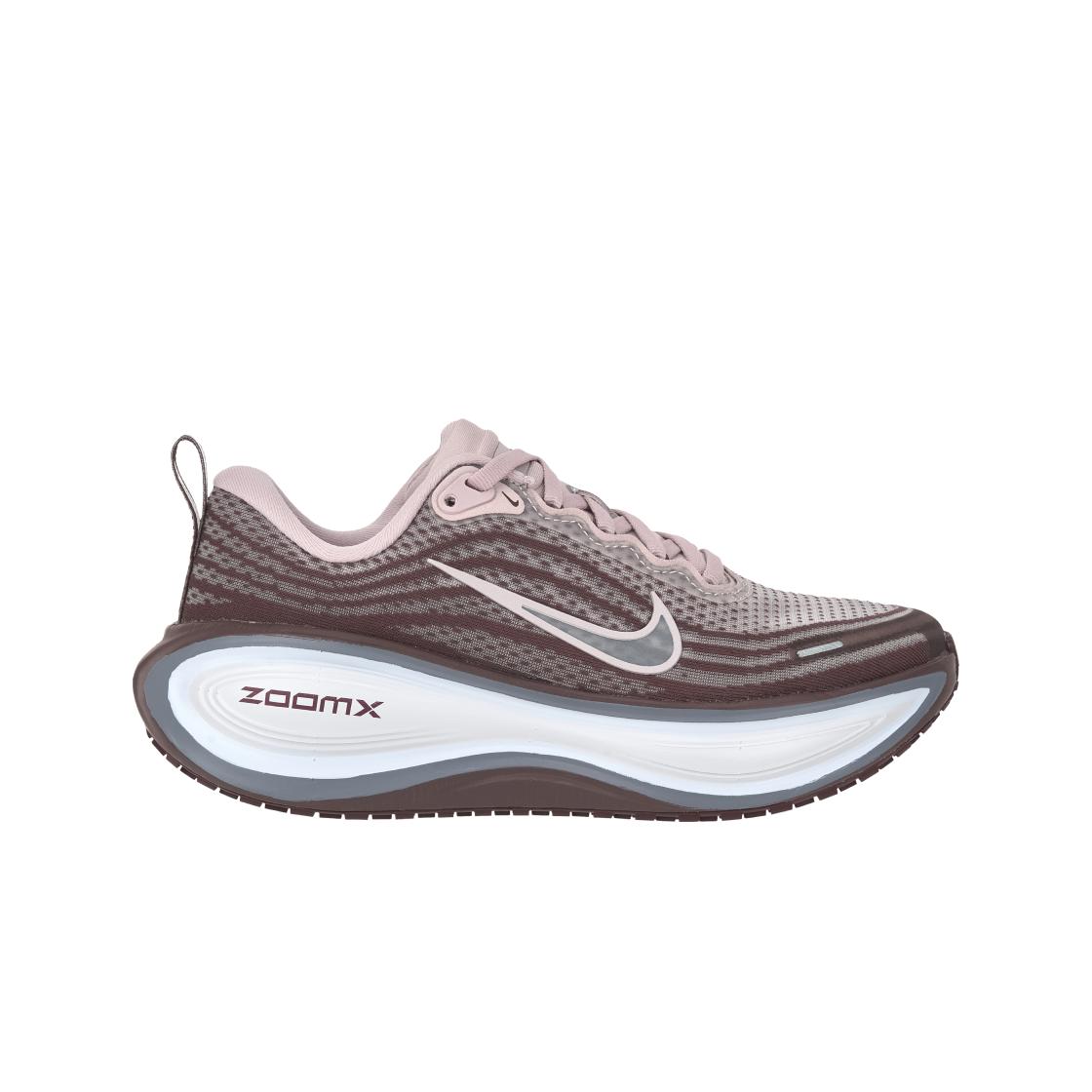 Жіночі кросівки Nike Vomero Plus Tattoo Slate Particle Rose Рожеві Гідроген-Сині HV8154-502 37.5
Жіночі кросівки Nike Vomero Plus Tattoo Slate Particle Rose Рожеві Гідроген-Сині HV8154-502 37.5