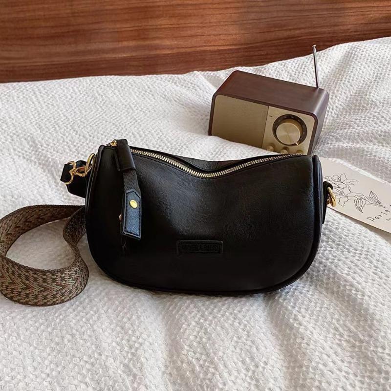 Wholesale Boston bag outdoor travel solid color niche pillow bag broadband shoulder bag casual messenger bag women чёрный
Wholesale Boston bag outdoor travel solid color niche pillow bag broadband shoulder bag casual messenger bag women чёрный
