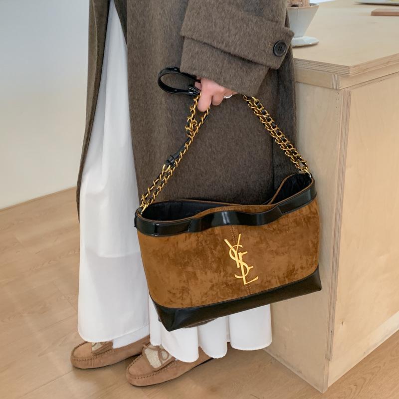 Ретро Шкіряна Сумка-Тоут Кольорові Блоки: Жіноча сумка через плече великої місткості, двостороння жовтий/коричневий
Ретро Шкіряна Сумка-Тоут Кольорові Блоки: Жіноча сумка через плече великої місткості, двостороння жовтий/коричневий