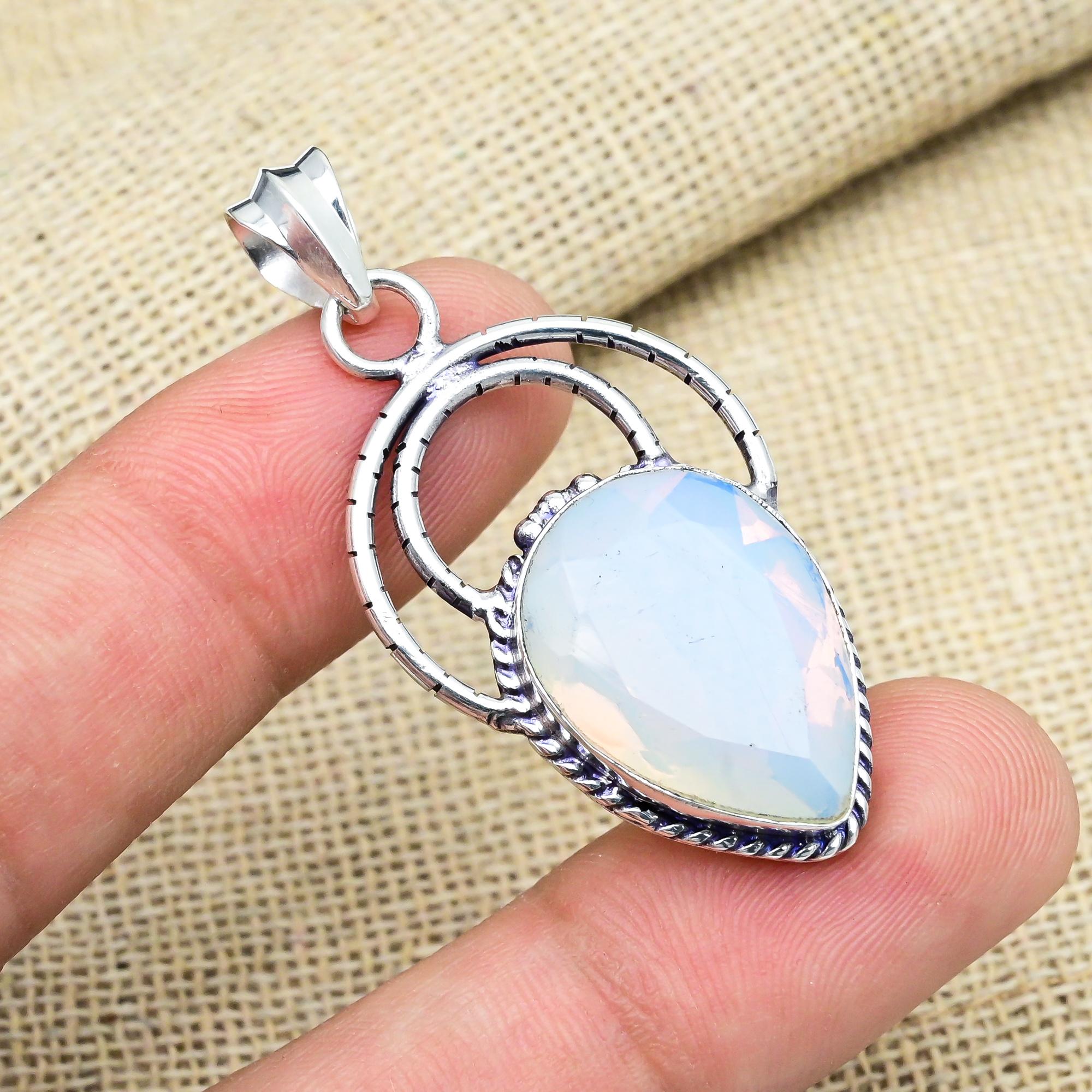 Milky Opal Gemstone Jewelry 925 Solid Sterling Silver Jewelry Protecting Pendant Gift For Mom 1.96 Inches білий
Milky Opal Gemstone Jewelry 925 Solid Sterling Silver Jewelry Protecting Pendant Gift For Mom 1.96 Inches білий