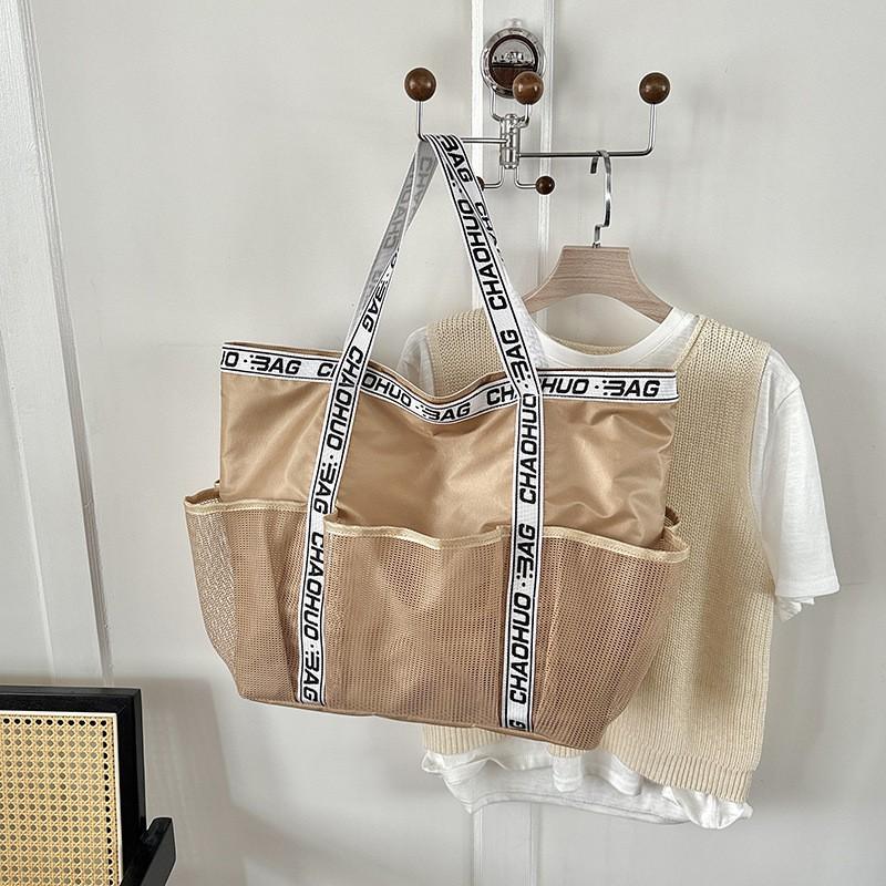 Large-capacity Travel Commuting One-shoulder Handbag Female Niche Swimming Fitness Casual Nylon Tote Bag хакі
Large-capacity Travel Commuting One-shoulder Handbag Female Niche Swimming Fitness Casual Nylon Tote Bag хакі
