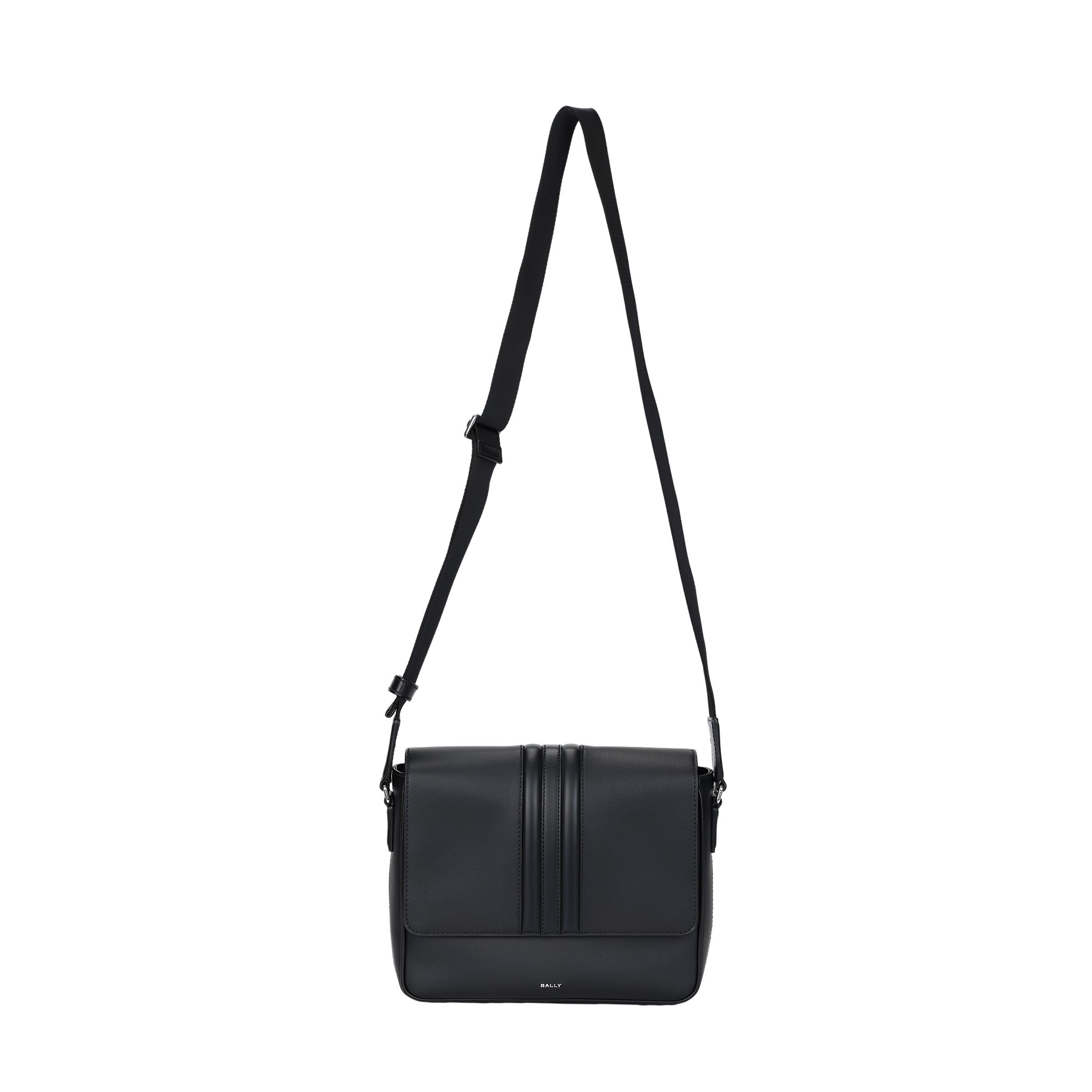 Bally Mythos Logo Print Adjustable Shoulder Strap Magnetic Flap Closure Recycled Cowhide Messenger Bag Men Messenger Bag Black 6310494 Basic Set (Bag+Dust Bag)
Bally Mythos Logo Print Adjustable Shoulder Strap Magnetic Flap Closure Recycled Cowhide Messenger Bag Men Messenger Bag Black 6310494 Basic Set (Bag+Dust Bag)