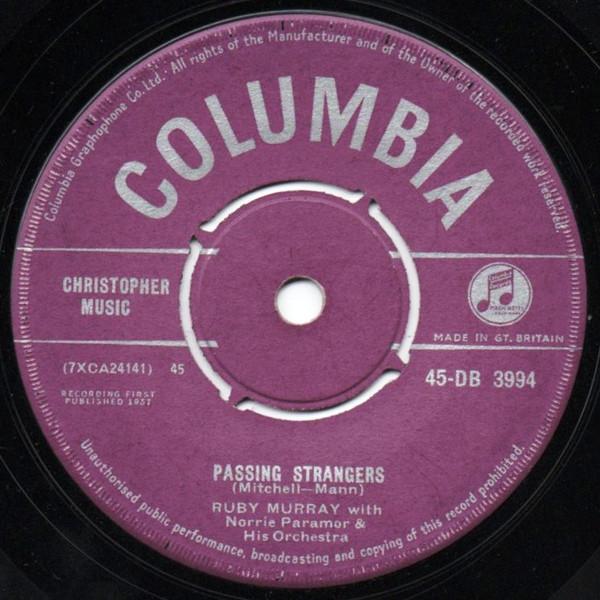 7inch Record RUBY MURRAY NORRIE PARAMOR HIS O Passing Strangers Little White Li 45DB3994 COLUMBIA 1957 UK Pop Used
7inch Record RUBY MURRAY NORRIE PARAMOR HIS O Passing Strangers Little White Li 45DB3994 COLUMBIA 1957 UK Pop Used