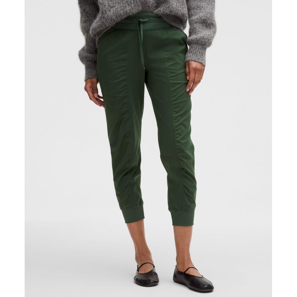 Lululemon Танцевальная студия средней посадки Jogger 7 8 Длина Legacy Green 2/25
Lululemon Танцевальная студия средней посадки Jogger 7 8 Длина Legacy Green 2/25