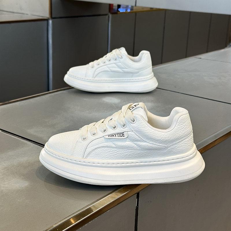 Autumn and winter new men s shoes platform casual sports shoes dad shoes 44
Autumn and winter new men s shoes platform casual sports shoes dad shoes 44