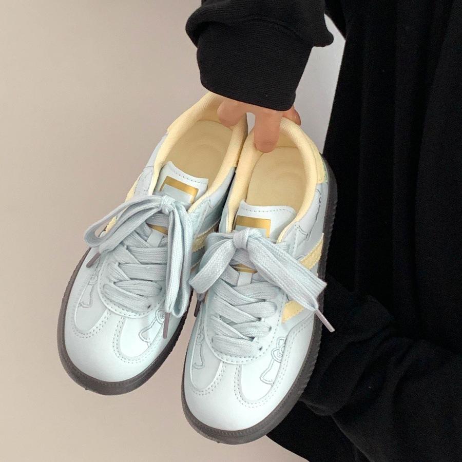 Модная осенняя женская повседневная обувь 2025, удобная, противоскользящая, милая, для активного отдыха, спортивная обувь на шнуровке, на платформе, вулканизированная обувь, zapatos mujer 40 синий
Модная осенняя женская повседневная обувь 2025, удобная, противоскользящая, милая, для активного отдыха, спортивная обувь на шнуровке, на платформе, вулканизированная обувь, zapatos mujer 40 синий