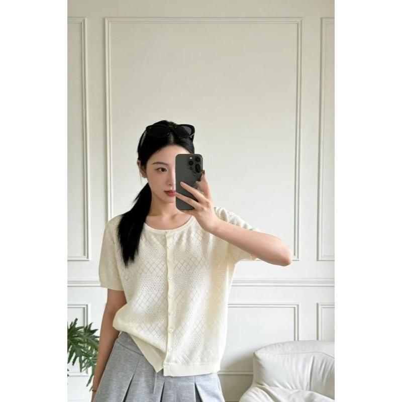 Summer Single-button Knitted Short-sleeved Cardigan for Women, Loose-fitting and Slimming, Unique Small Top One size абрикосовий
Summer Single-button Knitted Short-sleeved Cardigan for Women, Loose-fitting and Slimming, Unique Small Top One size абрикосовий