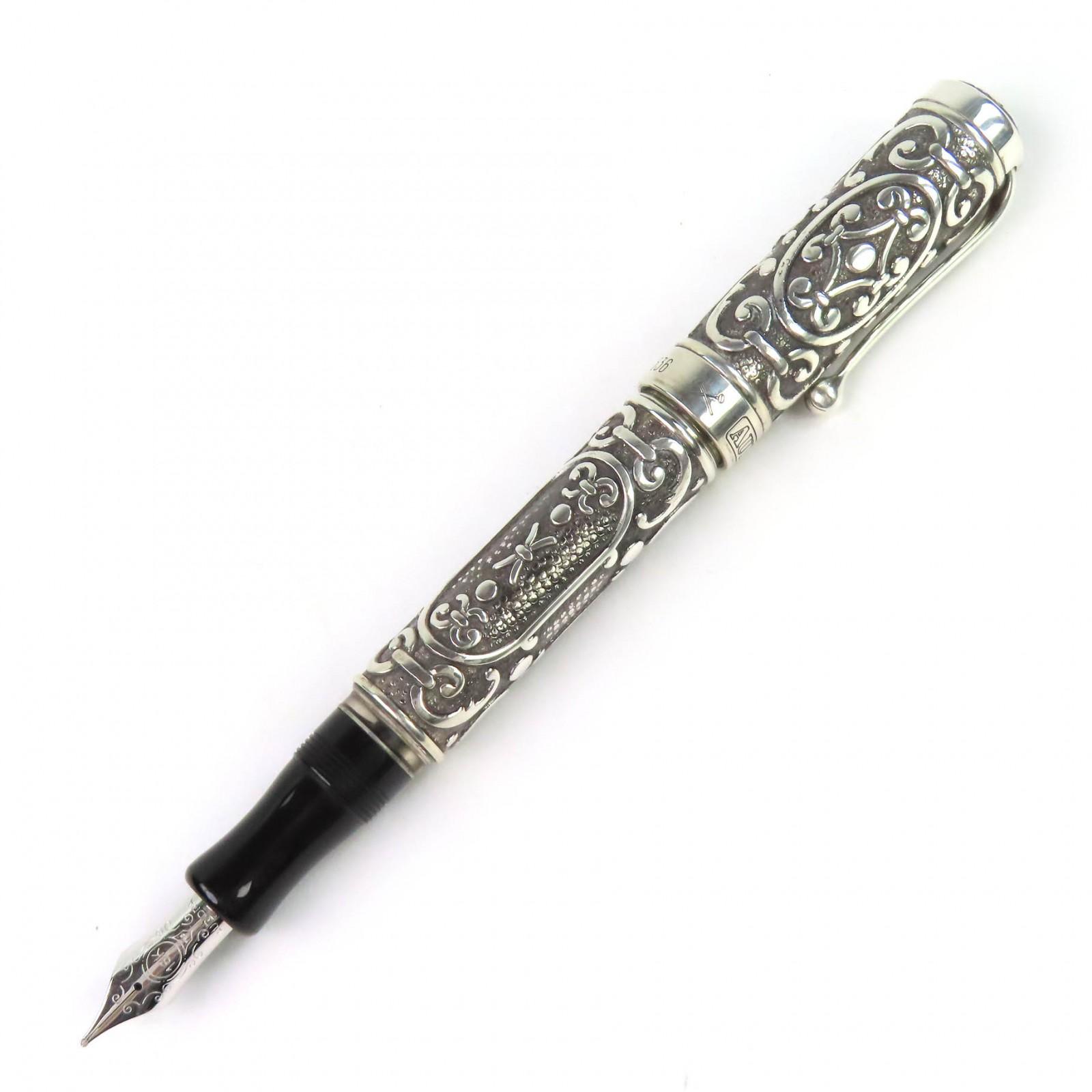 Great AURORA fountain pen Benvenuto Cellini Limited Edition 1919 copies 925 Used
Great AURORA fountain pen Benvenuto Cellini Limited Edition 1919 copies 925 Used